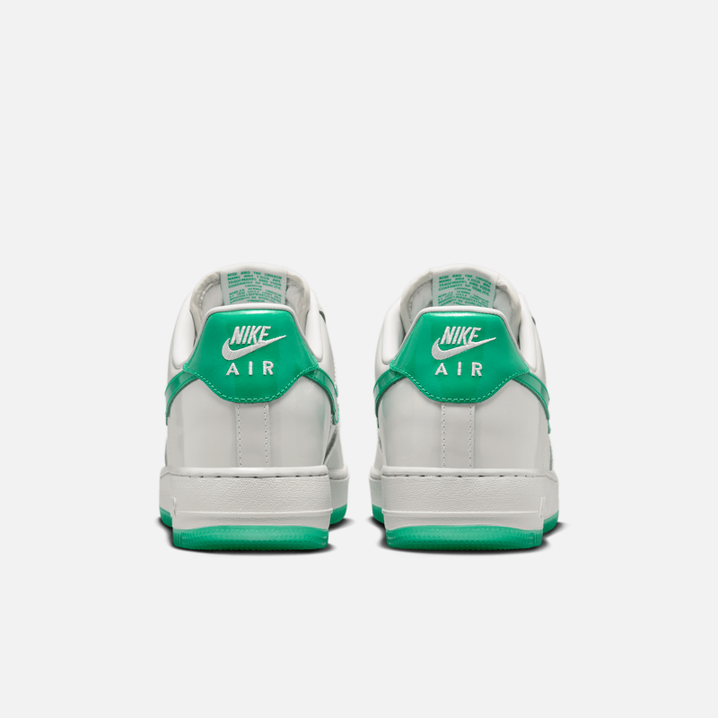 Nike Air Force 1 Low - Cinza-platinado claro / Verde