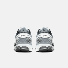 Nike Zoom Vomero 5 SE SP - Cinza escuro / Branco-creme / Preto / Branco