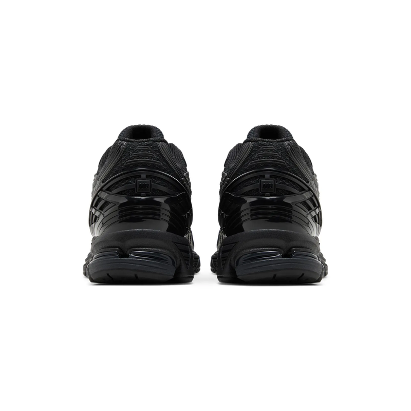 1906U - "Triple Black"
