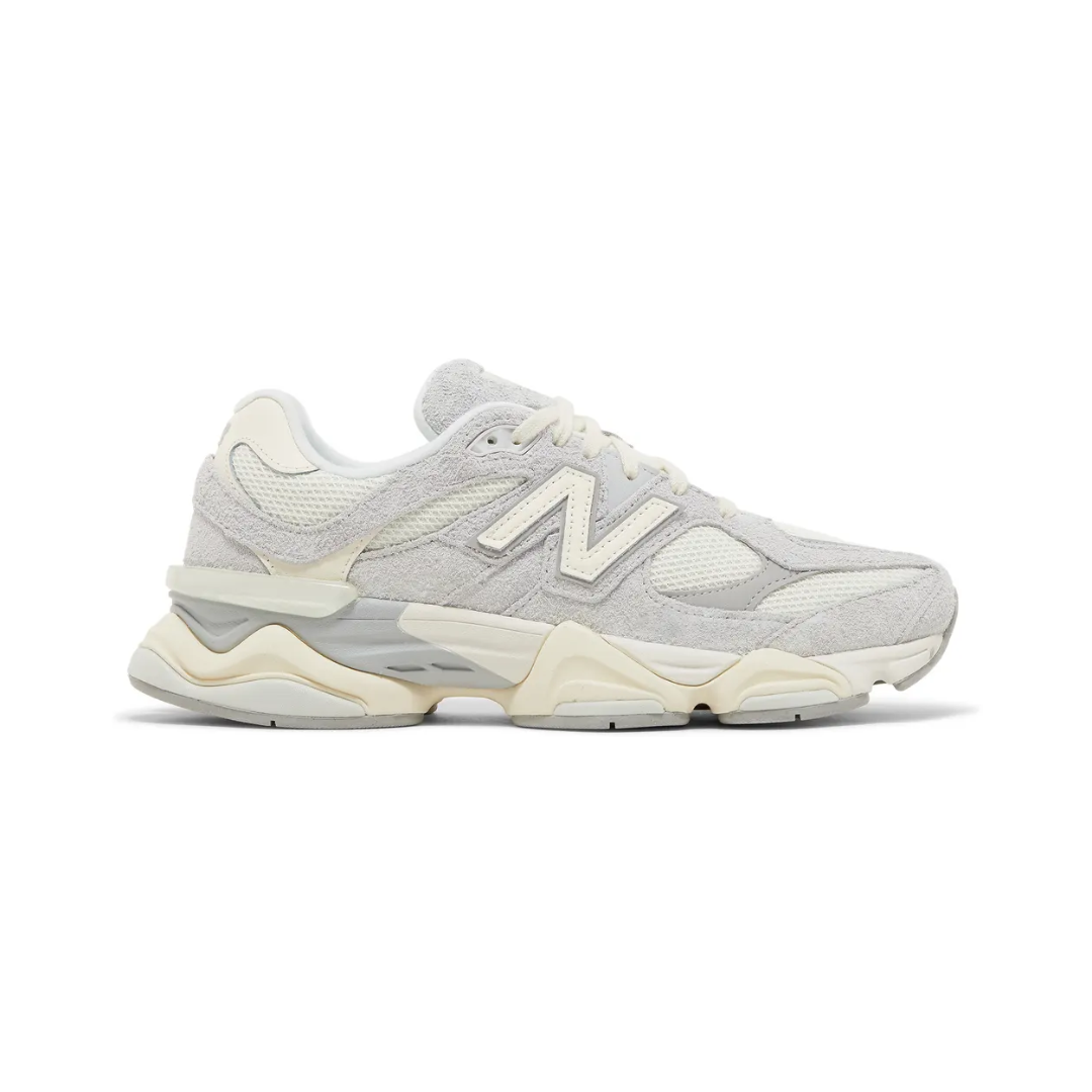 9060 - "Quartz Grey"
